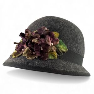 Vintage Wool Gray Cloche Hat with Floral Accent